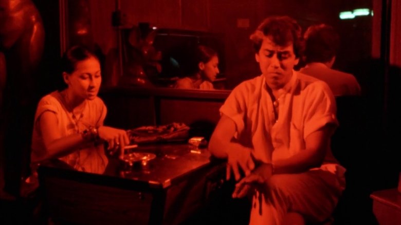 кадр из фильма Manila by Night