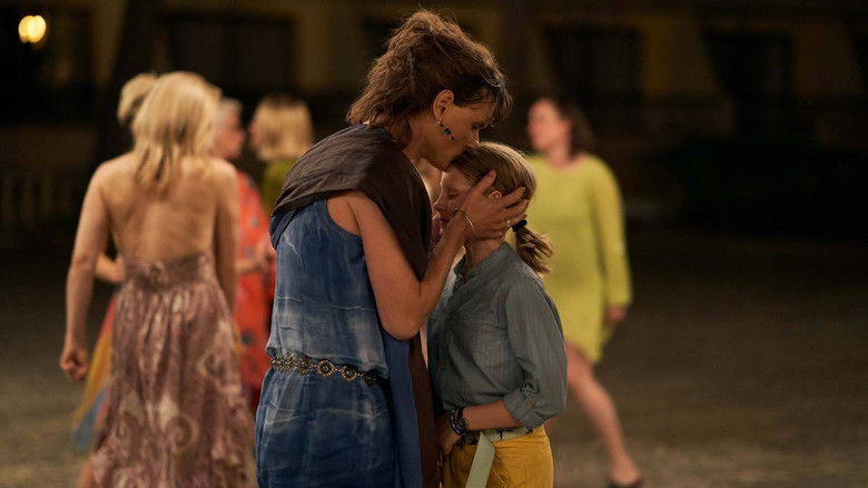 кадр из фильма Совершенно нормальная семья