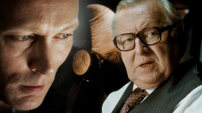 кадр из фильма Охотник за башкой