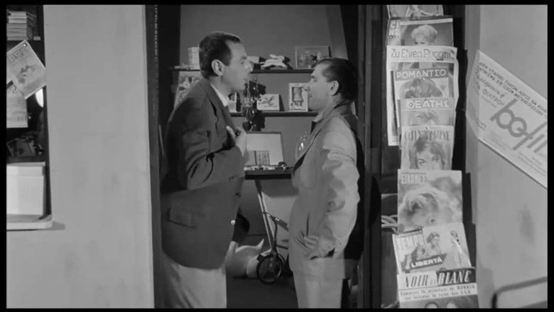 кадр из фильма Λαός και Κολωνάκι