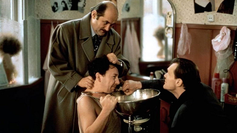 кадр из фильма Три цвета: Белый