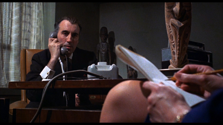 кадр из фильма Крик и снова крик