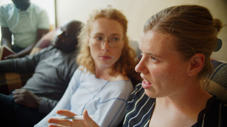 кадр из фильма Pipeline - PFA Pensions oliespor gennem Uganda