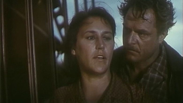 кадр из фильма Русское поле