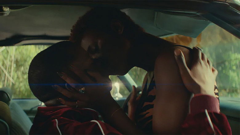 кадр из фильма Квин и Слим