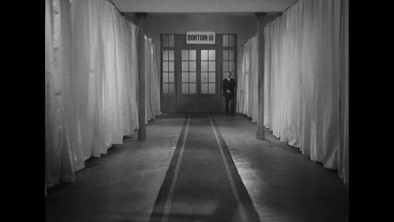 кадр из фильма Les Disparus de Saint-Agil