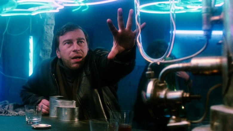 кадр из фильма О-би, О-ба — Конец цивилизации