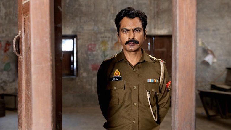 кадр из фильма Raat Akeli Hai - The Bansal Murders