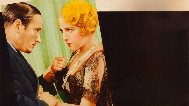 кадр из фильма The Maltese Falcon