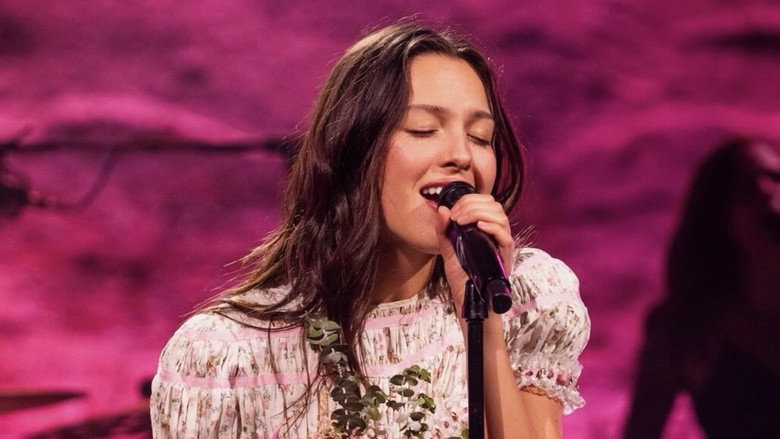 кадр из фильма Billions Club Live with Olivia Rodrigo: A Concert Film