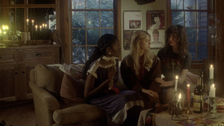 кадр из фильма Sunday Girls