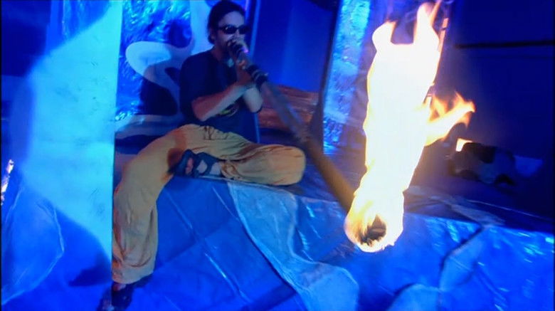 кадр из фильма Rave Macbeth