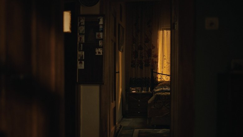 кадр из фильма Rüyası Ömrümüzün Çünkü Eşyaya Siner