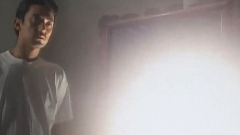 кадр из фильма 監禁逃亡 淫らな呪い