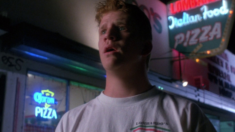 кадр из фильма Рассказывая тебе