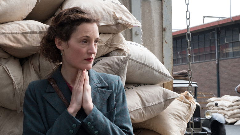 кадр из фильма Последний Вермеер