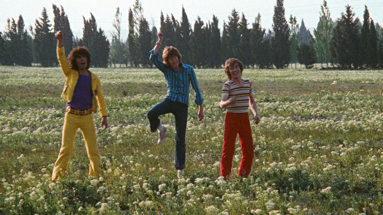 кадр из фильма Сумасшедшие на стадионе