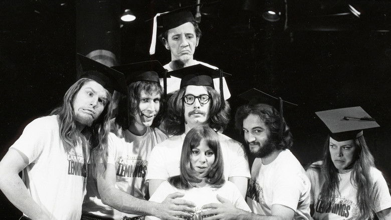 кадр из фильма Пьяный, обкуренный, превосходный, мёртвый: История журнала National Lampoon