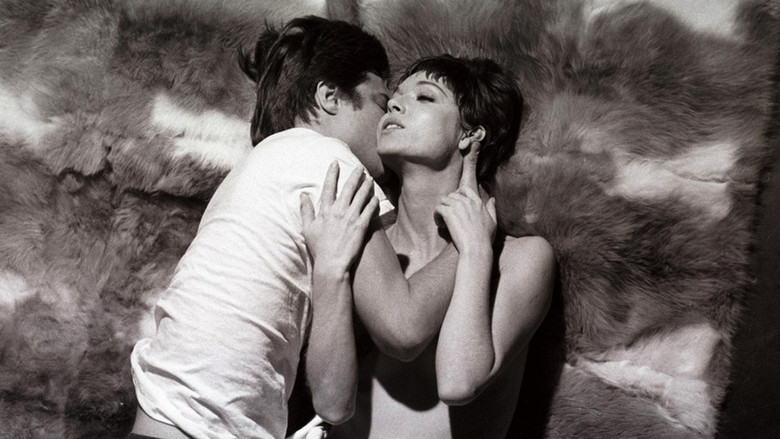 кадр из фильма Одна на другой