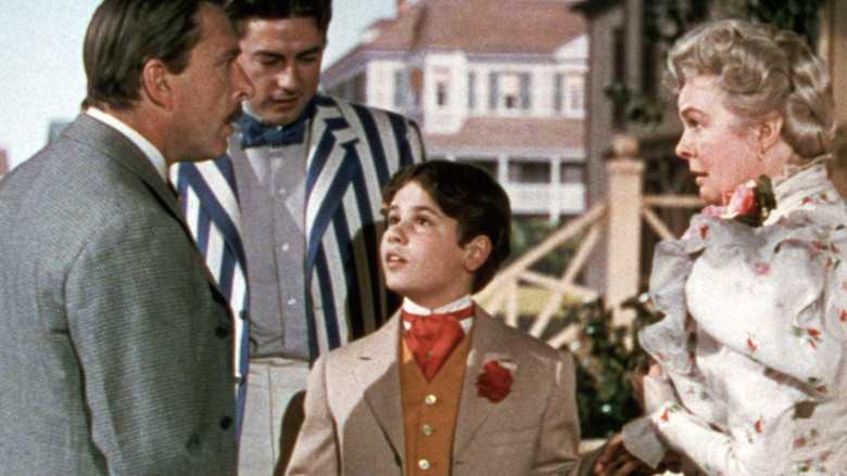 кадр из фильма The Happy Years