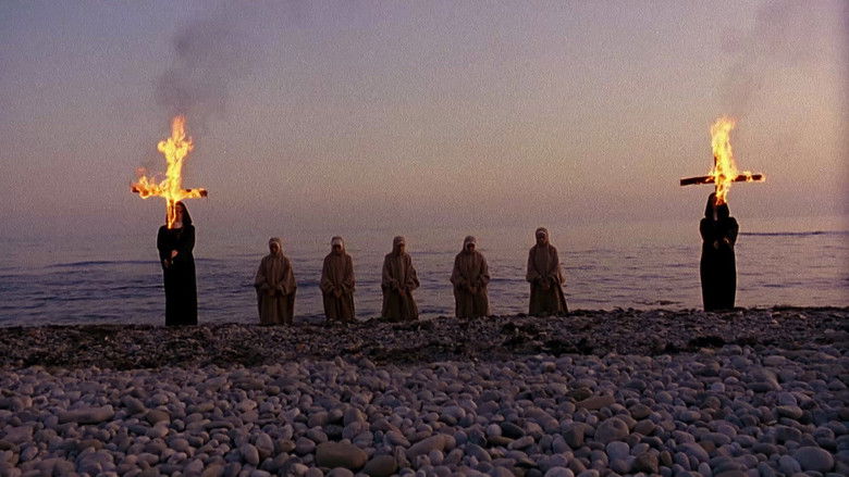 кадр из фильма Тёмные воды