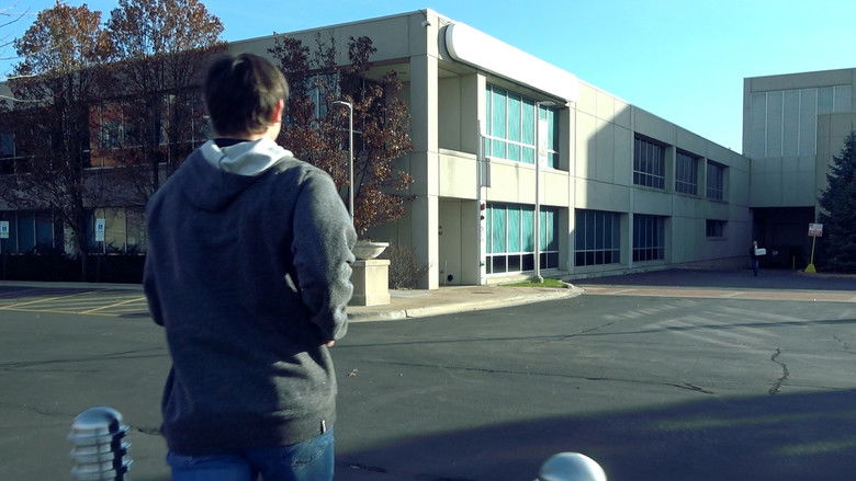 кадр из фильма Late