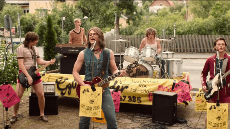 кадр из фильма Золотые времена