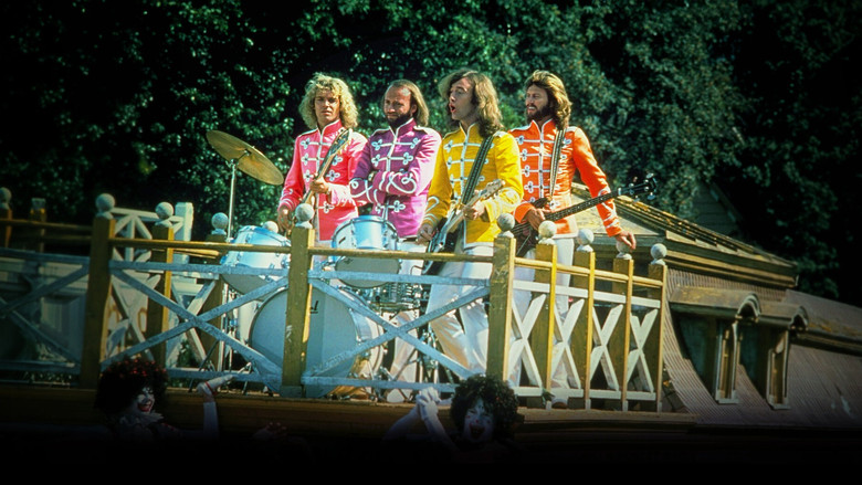 кадр из фильма Оркестр Клуба одиноких сердец сержанта Пеппера