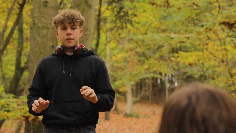 кадр из фильма Alone - The Short Film