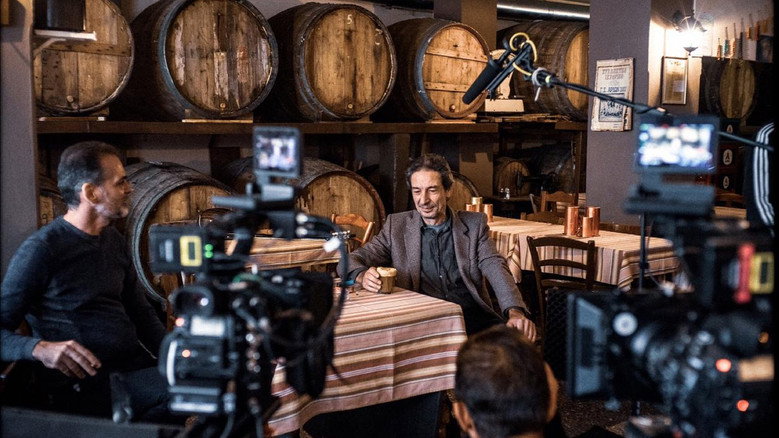 кадр из фильма Σπασμένος ήχος