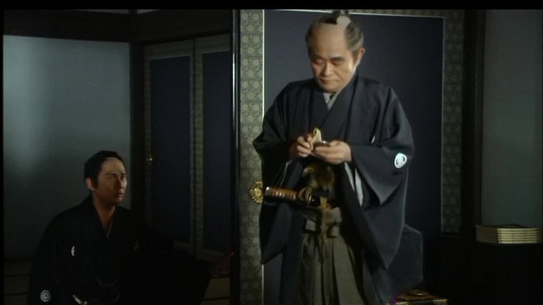 кадр из фильма За той дверью