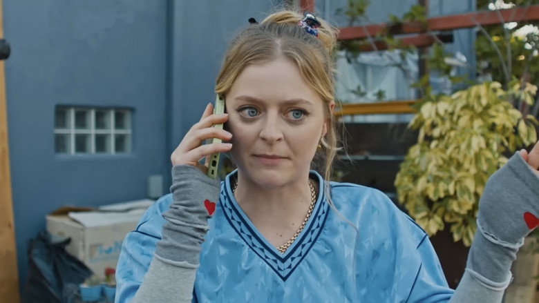 кадр из фильма Идиотка