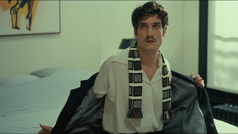 кадр из фильма Сен-Лоран. Стиль – это я