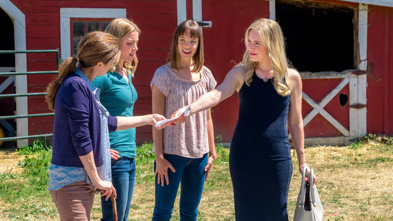 кадр из фильма Подписано, запечатано, доставлено: Снова дома