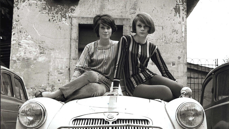 кадр из фильма Les portes claquent