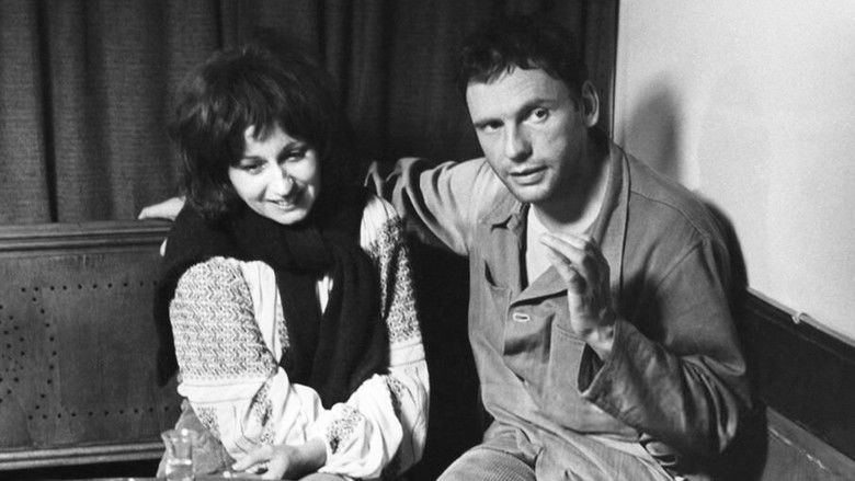 кадр из фильма L'Escapade