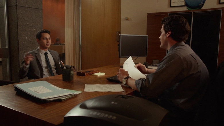 кадр из фильма Небезопасно для работы