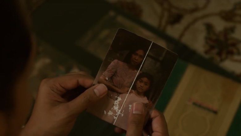 кадр из фильма Королева черной магии