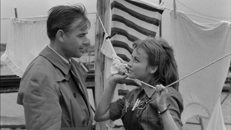 кадр из фильма Постоялый двор на Темзе