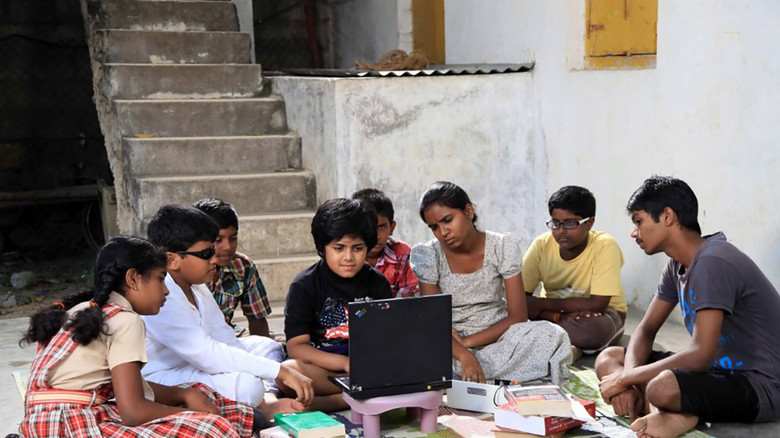 кадр из фильма ఆదిత్య (క్రియేటివ్ జినియస్)