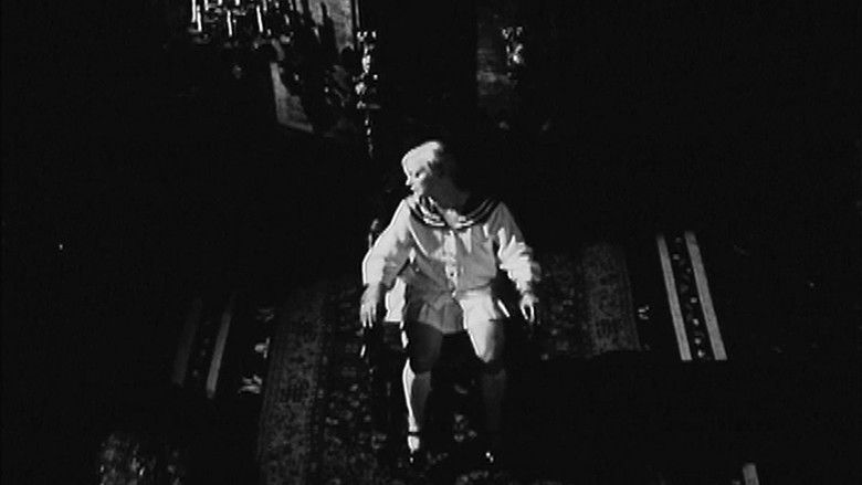 кадр из фильма Ladies of the Night