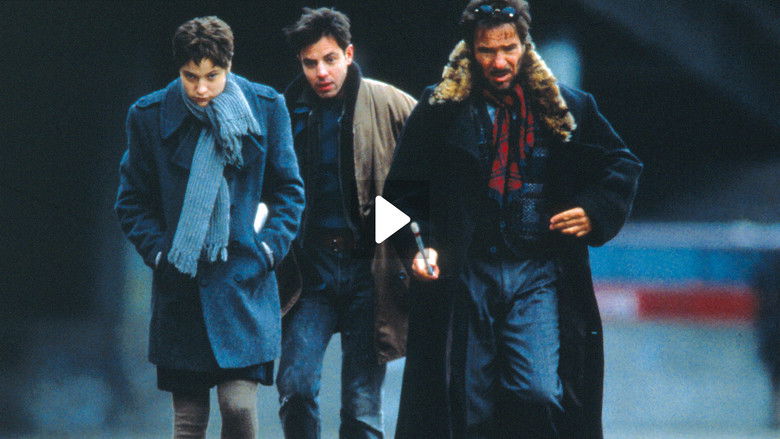 кадр из фильма Трио