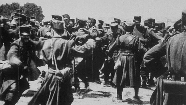 кадр из фильма Danse au bivouac