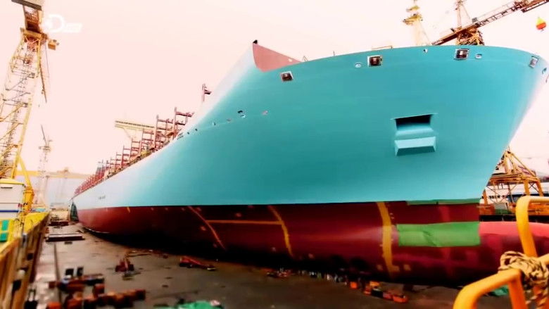 кадр из фильма The Largest Containership in the World