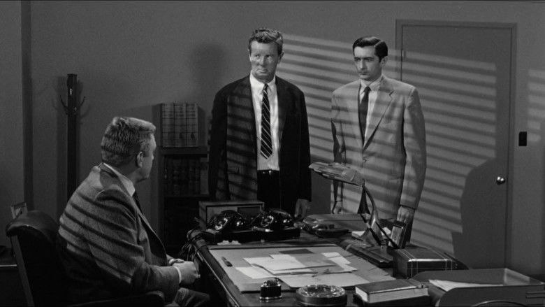 кадр из фильма Преступление страсти