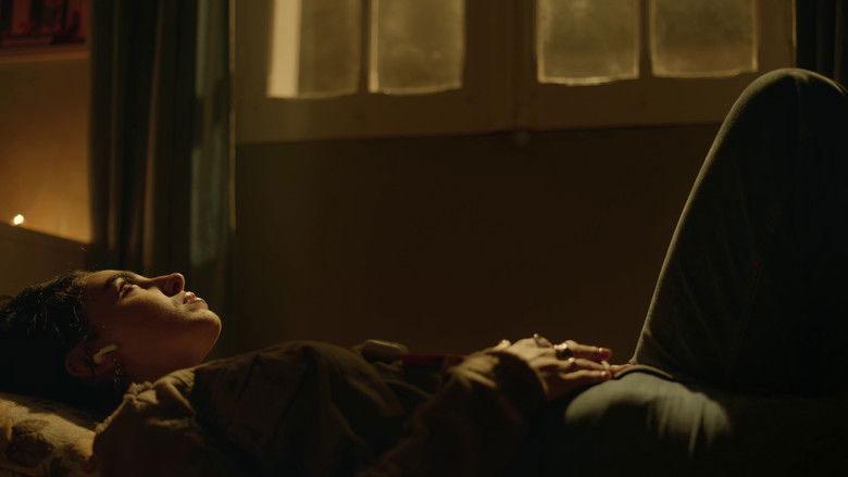 кадр из фильма ان شالله الدنيا تتهد