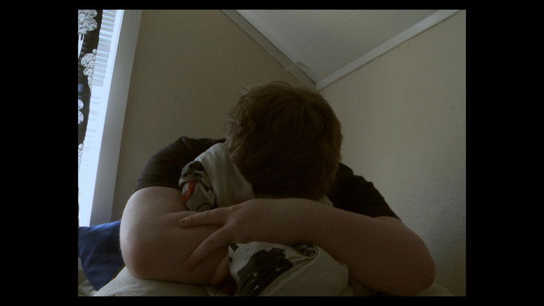 кадр из фильма Mentally Unavailable