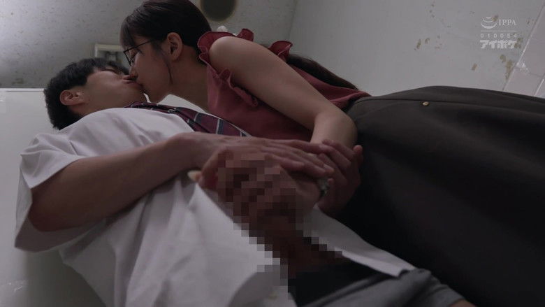 кадр из фильма 毎朝電車の端の席で読書をしている清楚美人お姉さんがM男を痴女って弄ぶ特殊性癖の持ち主だったなんて…