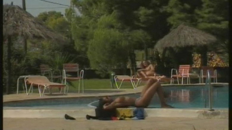 кадр из фильма Hotel Bizarre