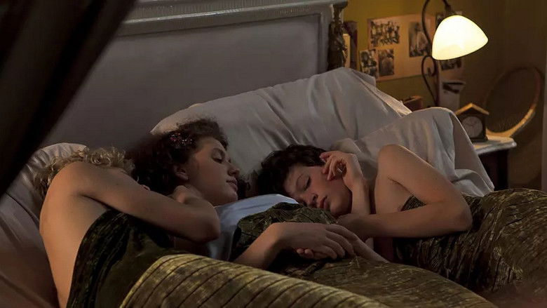 кадр из фильма Кровные братья делятся всем